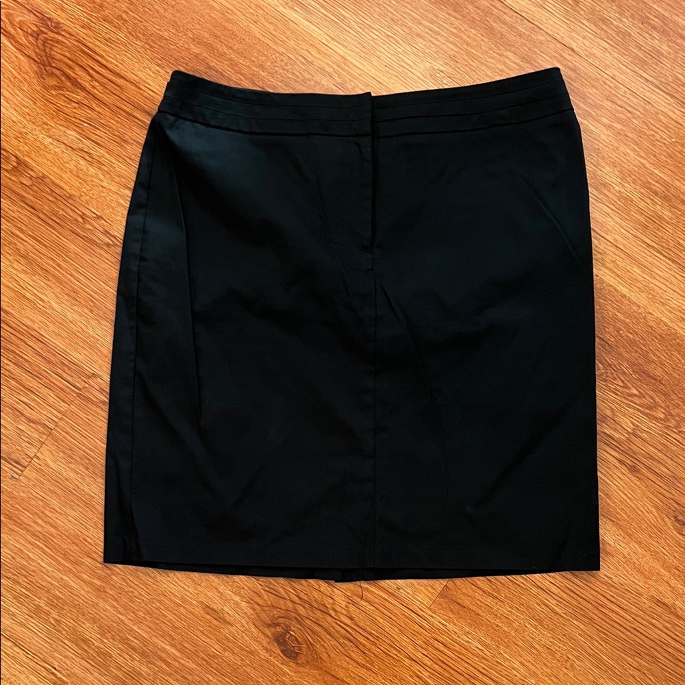 New York & Company Classic Black Pencil Skirt